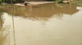 Regenbuien leggen verschillende buurten onder water