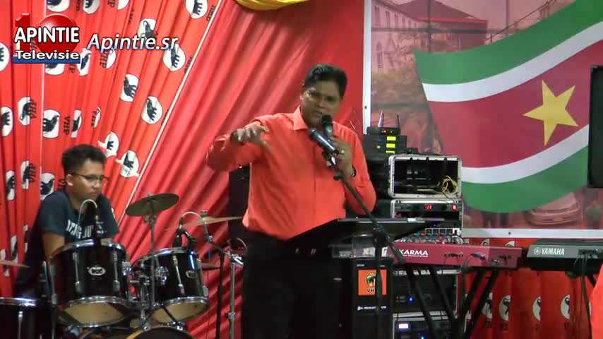 VHP zal verandering brengen in Suriname zegt Chandrikapersad Santhoki
